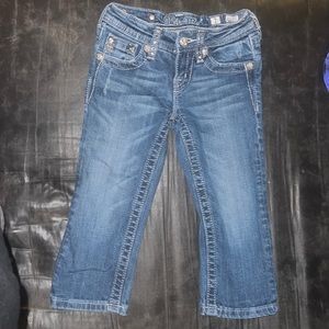 Girls size 7 Miss Me capris